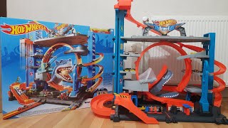 Hot wheels ultimate garaj seti açtık oynadık ama köpek balığından kurtulamadık | Oyuncak videoları