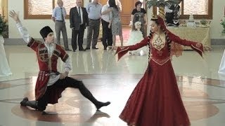 Школа кавказского танца. Уроки лезгинки для девушек