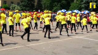 Майданс в Торезе - 4 школа
