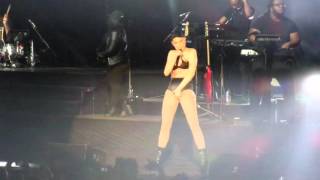 LIVE Jessie j - do it like a dude