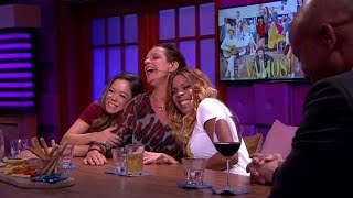 VAMOS-actrices zingen ‘Ver Van  Huis’ - RTL LATE NIGHT