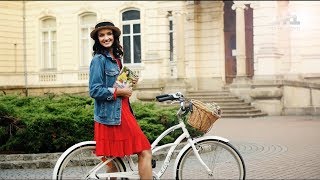 Валентина Хамайко презентує книжку "Солодка неділя" на Форумі видавців