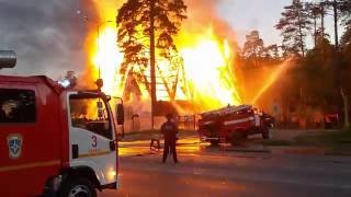 Как сгорел ресторан "НАРАТ" в Казани 19.05.16. ПОЖАР НАРАТ КАЗАНЬ ЛЕБЯЖЬЕ