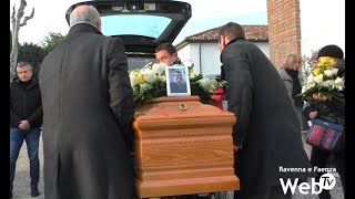 Celebrati i funerali di Lorenzo Forte: il guard rail per evitare che si ripeta una tragedia simile