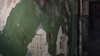В Череповце жители двух аварийных домов ждут своей очереди на переселение