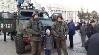Выставка военной техники на Михайловской площади в Киеве 14.10.2015
