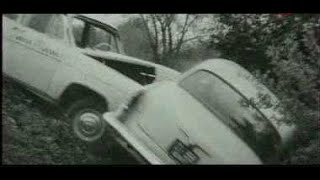 Ошибка резидента (1968) - car chase scene