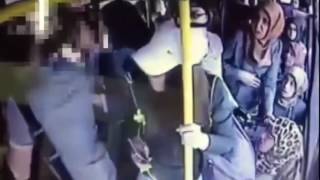 Девушки избили извращенца в автобусе