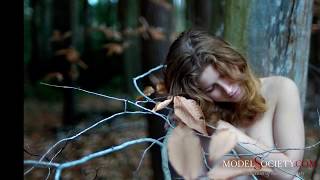 Naked Authenticity: Nude art model Ananda Rosen reveals her naked humanity