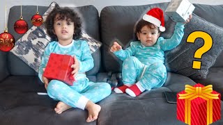 PRANK: ON OFFRE DES CADEAUX POURRIS A NOS ENFANTS POUR NOEL + ouverture des vrais cadeaux