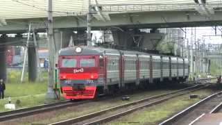 Электропоезда ЭР2т-7172 и ЭТ2м-046