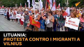 Lituania: protesta contro i migranti a Vilnius