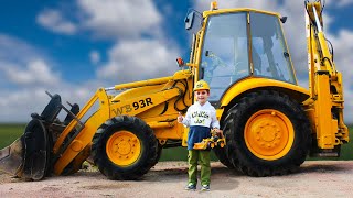 The Tractor Excavator broken down Funny stories about cars | Toys 2 Boys