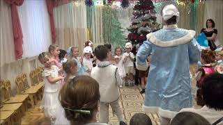 Хоровод со снегурочкой. средняя группа