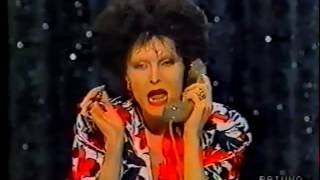 Anna Oxa imita Marisa Laurito - Fantastico 1988