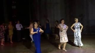 Флешмоб от родителей, гимназия Арт-Этюд, Екатеринбург,  2016 год