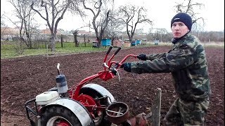 Вспашка на второй передаче мотоблоком МТЗ Беларус