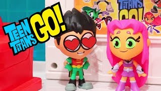 Teen Titans Go! Blind Bags ! Toys and Dolls Fun for Kids with Funko Mystery Minis & Tower | SWTAD