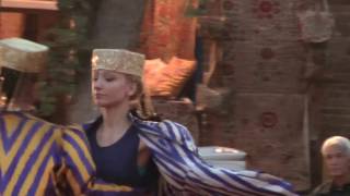 Buchara Silkroad Fashion Silk Road Tours & Travel Uzbekistan #fashion #buchara