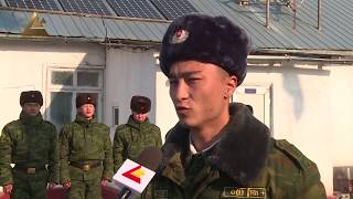 Чек ара тилкесинде ак кызматын өтөп жаткан жаш үй-бүлө дагы бар