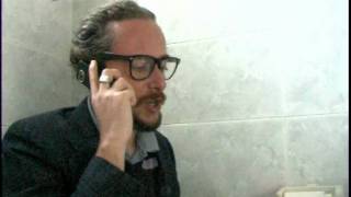 Berlusconi si dimette? Pinuccio chiama