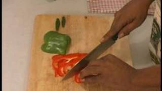 Steak Recipe With Creole Gravy : Cutting Peppers for Steak with Creole Gravy