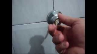 Como acabar com o vazamento do seu chuveiro