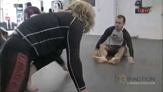 marcelo garcia rolls with world champion giantess
