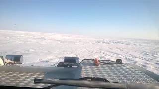 вездеход Хищник идет по снежной целине на Обской губе
