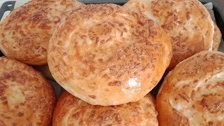 ЭТО НЕРЕАЛЬНО ПРОСТО И ВКУСНО. ЛЕПЁШКИ  С СЫРОМ КАК ПУХ.
