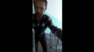Мужика трясет с похмелья! (Music Video).