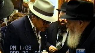 When the Rebbe tipped his hat..