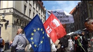 1 maja 2014. Pochód pierwszomajowy razem z Feniksem. KNP Toruń