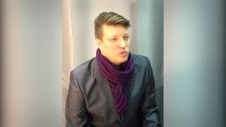 Стихотворение "Послушайте" Владимира Маяковского. Читает Алекс Кейтвин.
