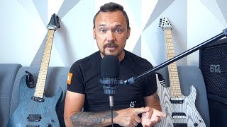 РАЗНИЦА МЕЖДУ ИГРОЙ НА ГИТАРЕ НА ДИВАНЕ И НА СЦЕНЕ (С ПРИМЕРАМИ)