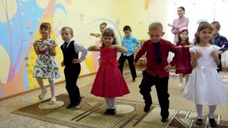 Парный танец "Башмачки" в старшей группе. Осенний утренник
