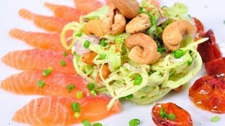 ปลาแซลมอนยำมะม่วง Salmon with Spicy Mango Salad