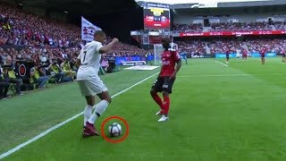 Los Caños Más Humillantes Del Fútbol 2018 ● Crazy Nutmeg Skills Football 2018