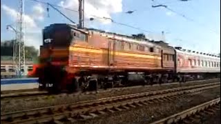Тепловоз 2ТЭ10УТ-0079 с поездом №028Щ Москва — Бишкек