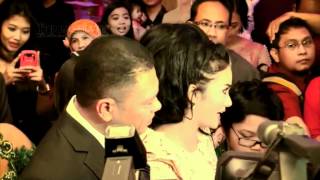 Wow.. Anang & Raul Lemos Saling Berpelukan