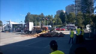 Лесной кран Loglift F118S: загрузка древесины на грузовик за 3 минуты 45 секунд