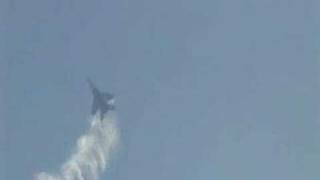 Mig-29 OVT Overhead Tumble, Farnborough 2006