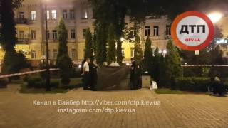 21.06.2017 ЧП КИЕВ ЗОЛОТЫЕ ВОРОТА УБИЙСТВО ТРУП  2