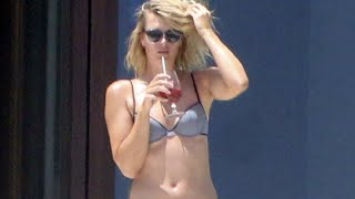 Djokovic Wedding Photos -- Drake vs. Nick Kyrgios Feud -- Sharapova's Mexican Vacation