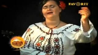 Crina Praţa - La casa cu brazi la poartă