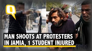 ‘Ye Lo Azadi’: Miscreant Shoots at Protesters in Jamia, 1 Injured | The Quint