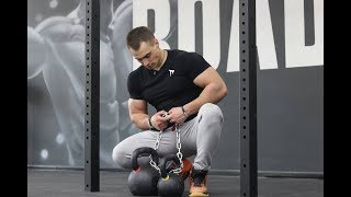 Денис Саратов побил Мировой Рекорд по отжиманиям на брусьях.