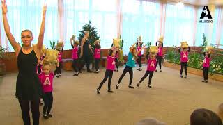Колыбельная танец с подушками открытый урок 1 группа 24.12.17
