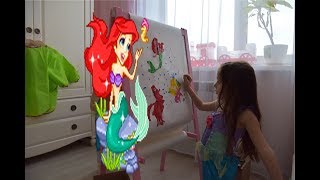 ? РУСАЛОЧКА АРИЭЛЬ Дети Рисуют Героев Мультфильма. Girl Draw Heroes of the Cartoon Little Mermaids