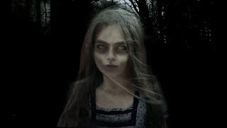 La Mujer De Los Espejos